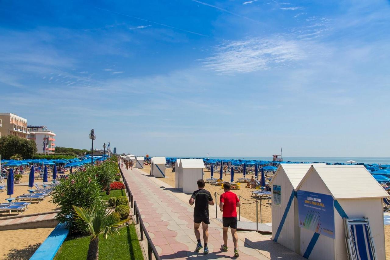 Apollo Apartment Lido di Jesolo Luaran gambar